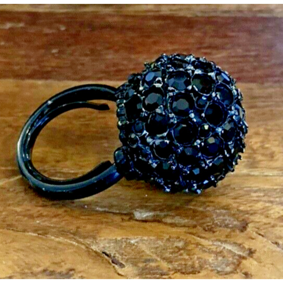 Vintage Black Disco Ball Ring made with Swarovski Crystals - Picture 7 of 7